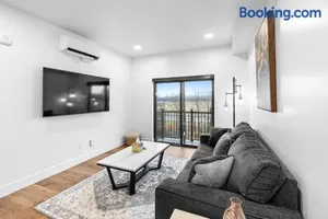 Image of Airport Access with Stunning View A203