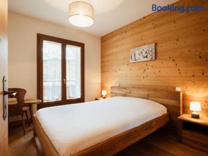 Image of 3***, proche pistes, ensoleillé, Wi-Fi, parking - FR-1-304-183