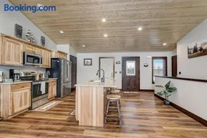 Image of Castle Rock and Buckhorn Beach Lake Home