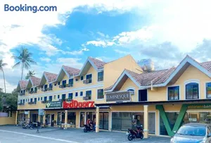 Image of RedDoorz Plus at Balai Sofia Bed & Breakfast Batangas