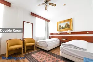 Image of Ravel International