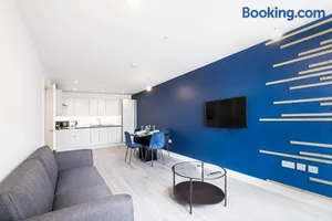 Image of Madison 2 Bedroom, 2 Bath Apartment