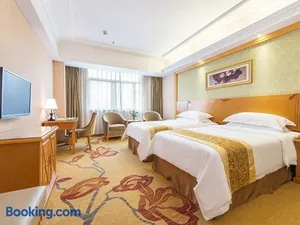 Image of Vienna Hotel Shenzhen View Lake Park