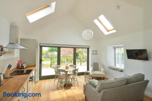 Image of Scottish countryside Bothy