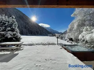 Image of Chalet Melusine - Big Chalet w Spa Pool, Sauna, Huge Terrace, Views & Privacy!