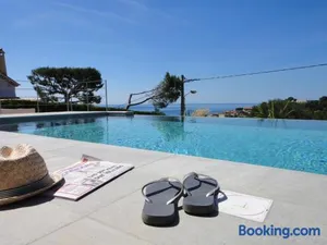 Image of Home Cassis - Maison Mediterranée - Piscine chauffée