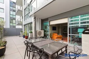 Image of Waterfront Premium Apartment in central Geelong