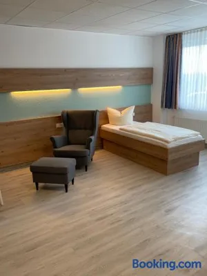 Image of „Zum Raukler“, Hotel, Nähe der A2, Magdeburg / Hohe Börde