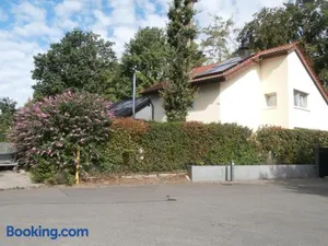 Image of schöne Wohnung nahe Messe Stuttgart und Flughafen für 1-4 Businessgäste