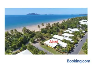 Image of Alani - Absolute Beachfront - Sleeps up to 10