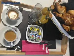 Image of V E R O N E - Rooms & Suites - Liège - Rocourt