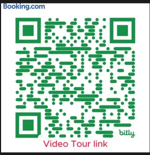 Image of Near Stanford Luxury Retreat 1 Gigabit Fast WiFi Two Car Garage Masterbedroom King Size Bed Walk-in Closet and Walk-in Shower