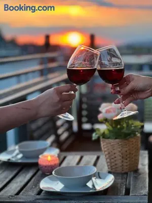 Image of STARiVA - Terrasse über Dresden - Kaffeemachine - Netflix - Brettspiele