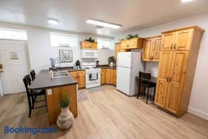 Image of Maple Canyon w/Kitchen&wash+dry