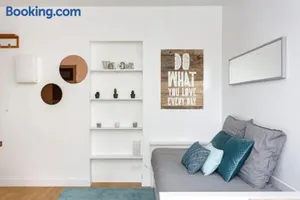 Image of Superbe studio confortable refait à neuf