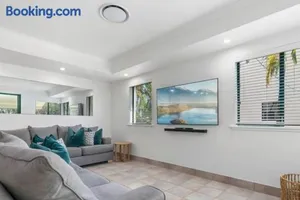 Image of HOWARD 11-7 Noosa River at your doorstep