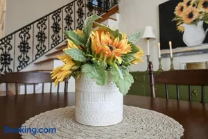 Image of Sunflower Cottage