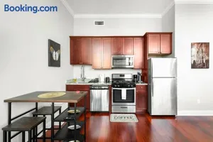 Image of Chic Flat W Rooftop Pool & Gym