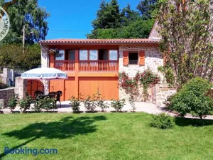 Image of Gîte cosy 1 ch. avec jardin, animaux admis, rando et patrimoine aux Monts du Forez - FR-1-496-45