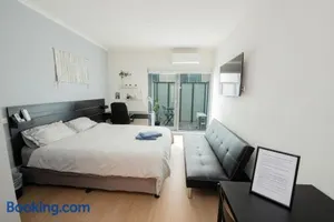 Image of Melbourne Studio Apartments Hotel - 138 Elgin Carlton
