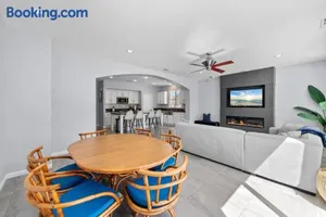 Image of Chic, Spacious 5BD Desert Oasis