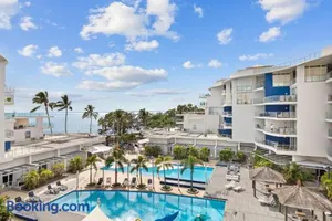 Image of Hamptons Meets Hervey Bay In Upmarket Resort - Ocean Views