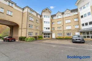 Image of Modern 1BR flat - free parking + lift