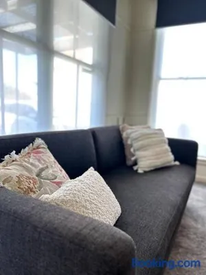 Image of Shepparton House