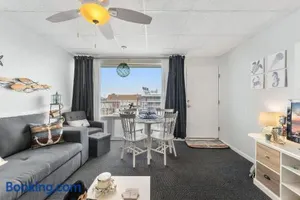 Image of 6701 Atlantic Ave, Unit 301