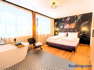 Image of Kaminzimmer Suite