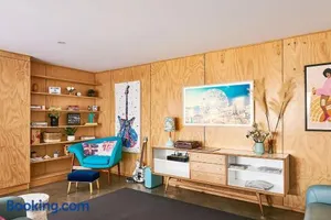 Image of Bobby Three One Oh