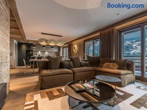 Image of Superbe appartement skis aux pieds avec conciergerie 5*, Méribel - FR-1-613-64
