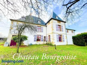 Image of Chateau Bourgeoisie ***