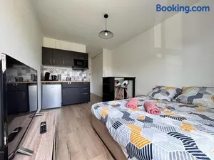 Image of Studio confortable et lumineux proche des hôpitaux - Hotel de ville Beaumont