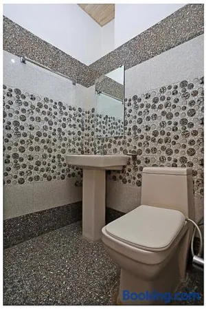 Image of Hotel Sehmi's Best Rest Inn