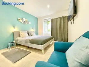 Image of Lorient - L'escapade - Lit Queen Size - Proche Centre et Gare - Internet Haut Débit Fibre