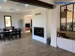 Image of Gîte familial près de Vichy avec jardin et activités - FR-1-489-486