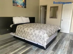 Image of City Center Motel - Oxnard