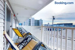 Image of Little Gem at Hampton Beach