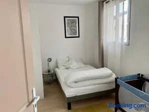 Image of Agréable maison avec parking gratuit sur place.