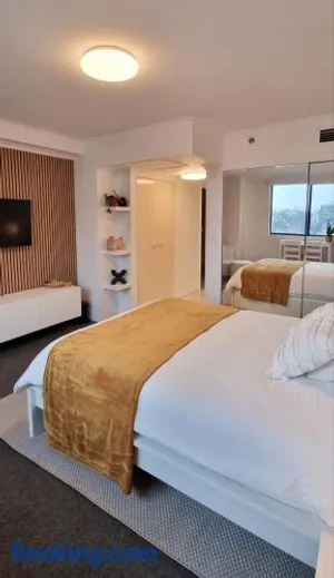 Image of Stylish High-Rise Studio in Heart of Sydney