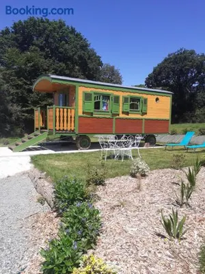 Image of La roulotte de kermorzu