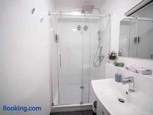 Image of City Suite - 5 Min to HBF
