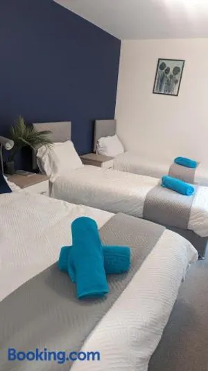 Image of Comfortable 2-Bed Flat, Free Parking, near Excel