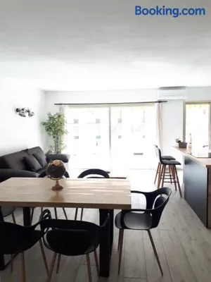Image of Luxe 6 couchages proxi bord de mer centre ville