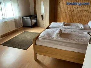Image of Ruhige freistehender Bungalow mit Parkplatz