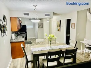 Image of Mandarin Cheerful 2 Bedroom Townhouse w/fireplace