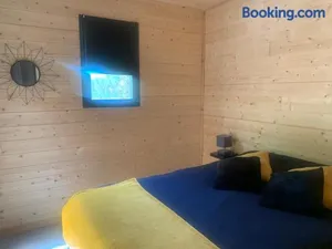 Image of Chalet 1 contemporain dans son écrin de verdure