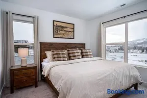 Image of Snow Canyon Lodge with Resort Amenities