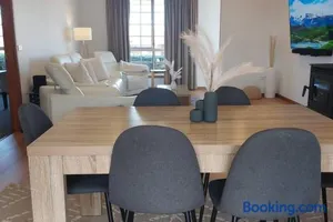 Image of Valentine House